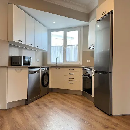 Nuevo Y Luminoso Apartamento En El Corazon De Vigo *